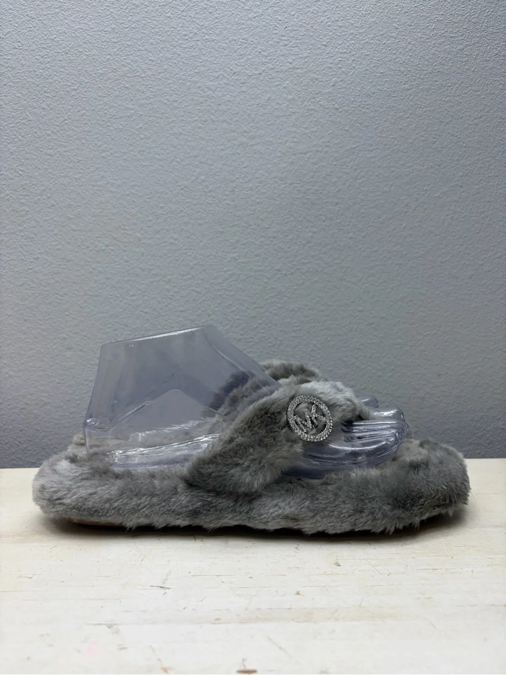 Michael Kors Gray Faux Fur Thong Sandals Size 8
